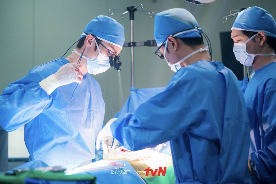 hospital playlist 2 surgery